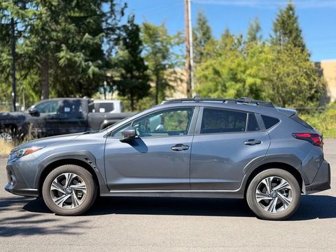 Used 2024 Subaru Crosstrek 2.0i Premium AWD/4WD image 2