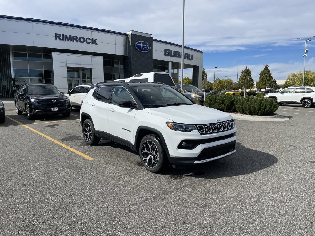 Used 2025 Jeep Compass Limited AWD/4WD image 2