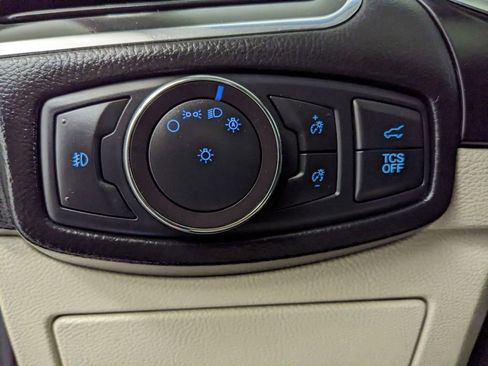 Certified 2019 Ford Edge Titanium w/ Equipment Group 301A AWD/4WD image 18
