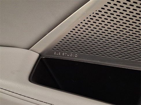 Used 2023 Acura MDX SH-AWD w/ Technology Package image 23