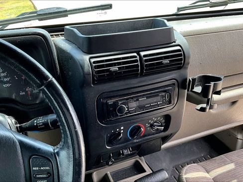 Used 2005 Jeep Wrangler Sport AWD/4WD image 8