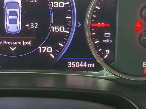 Used 2019 Chevrolet Blazer Premier w/ Sun and Wheels Package FWD image 34