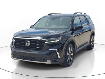 Used 2025 Honda Pilot Touring