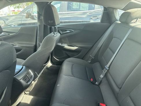 Used 2021 Chevrolet Malibu LT image 6