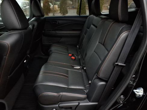 Certified 2022 Honda Pilot TrailSport image 8