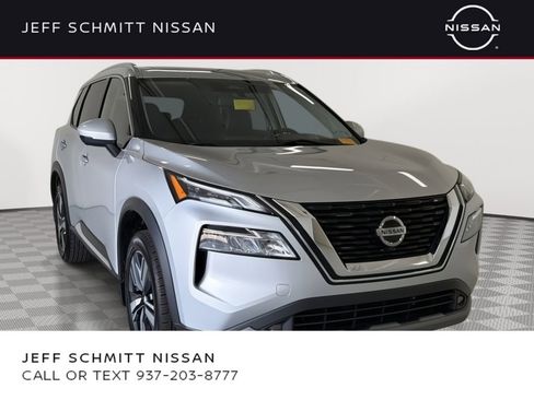 Used 2021 Nissan Rogue SL FWD image 1