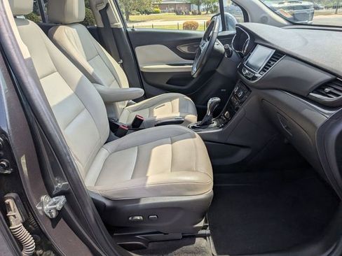 Used 2017 Buick Encore Premium w/ Experience Buick Package FWD image 38