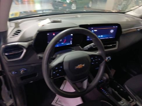 Used 2024 Chevrolet TrailBlazer LT FWD image 5