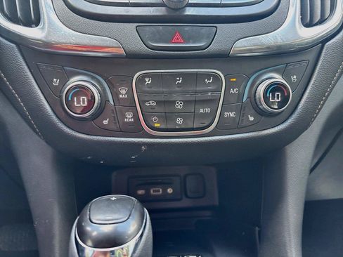 Used 2020 Chevrolet Equinox Premier AWD/4WD image 22
