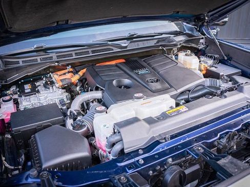 Used 2022 Toyota Tundra Limited w/ TRD Off-Road Package image 38