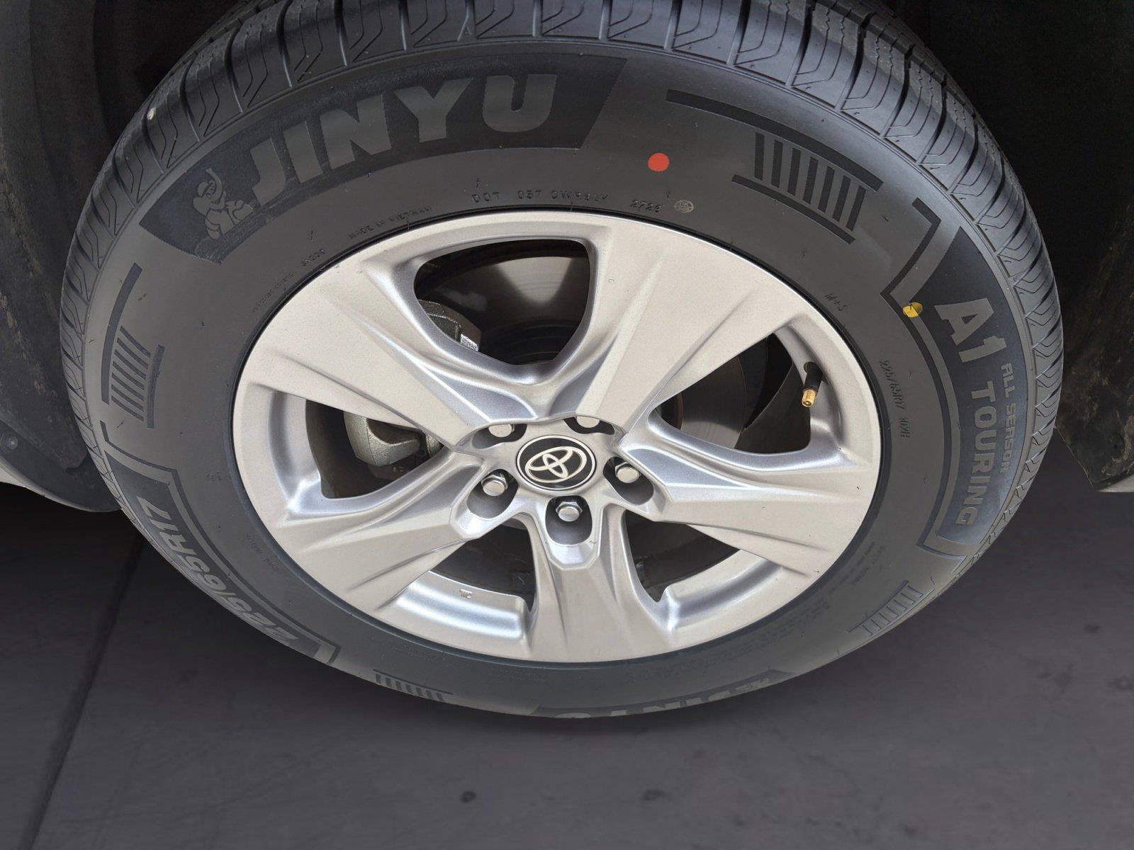 Used 2025 Toyota RAV4 XLE w/ Convenience Package FWD image 14