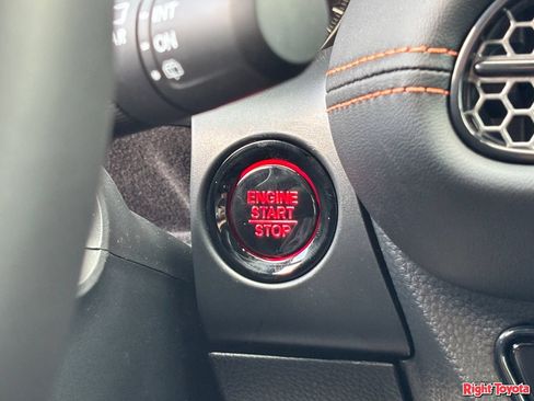 Used 2026 Honda HR-V Sport image 25