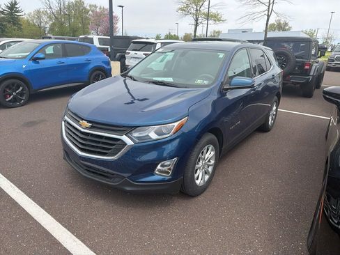 Used 2019 Chevrolet Equinox LT FWD image 4