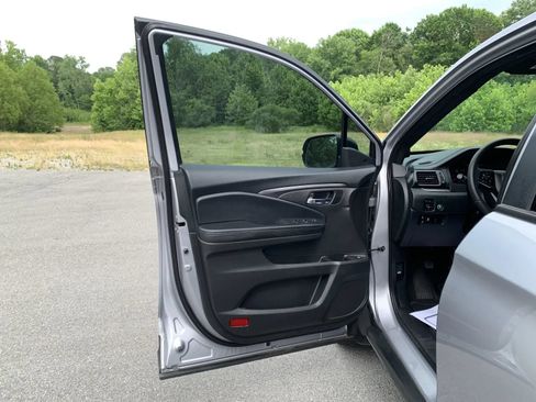 Used 2022 Honda Pilot Sport image 23