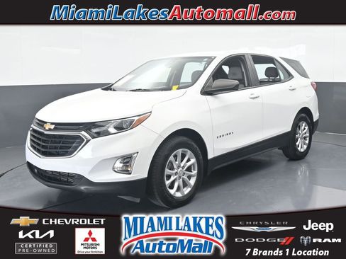 Used 2021 Chevrolet Equinox LS image 1