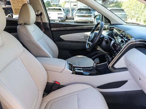 Used 2023 Hyundai Tucson SEL w/ Convenience Package FWD image 17