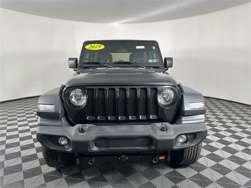 Certified 2019 Jeep Wrangler Unlimited Sport image 12