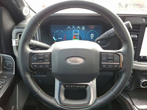 Used 2024 Ford F250 Platinum w/ Tremor Off-Road Package image 20