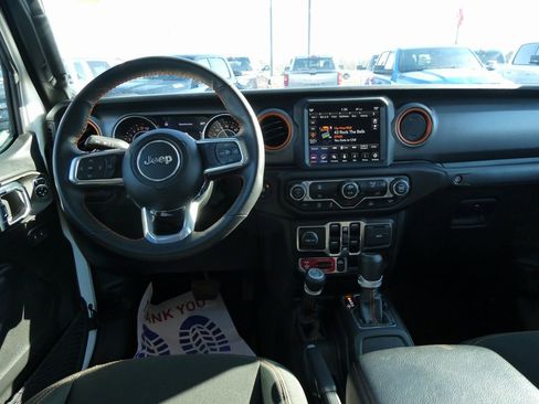 Used 2023 Jeep Gladiator Mojave image 18
