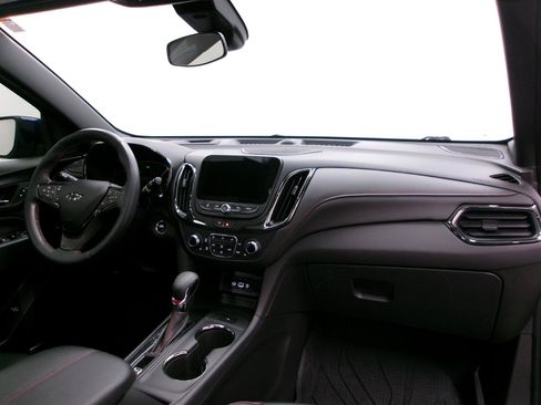 Used 2023 Chevrolet Equinox RS w/ RS Leather Package FWD image 3