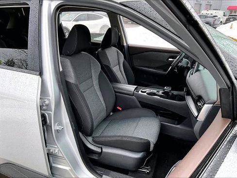 Certified 2022 Nissan Rogue SV image 11