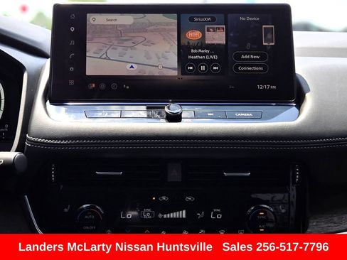 Used 2025 Nissan Rogue Platinum w/ Tech Package FWD image 19