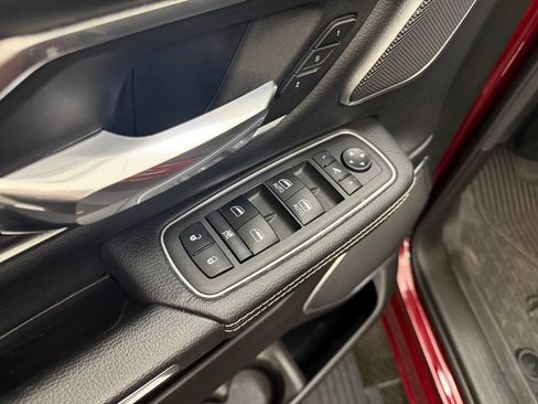 Used 2023 RAM 1500 Laramie AWD/4WD image 11