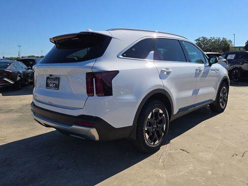 New 2026 Kia Sorento S w/ S Panoramic Sunroof Package FWD image 8