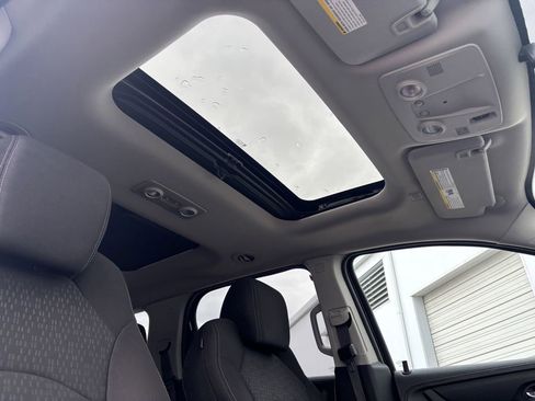 Used 2016 GMC Acadia SLE AWD/4WD image 23
