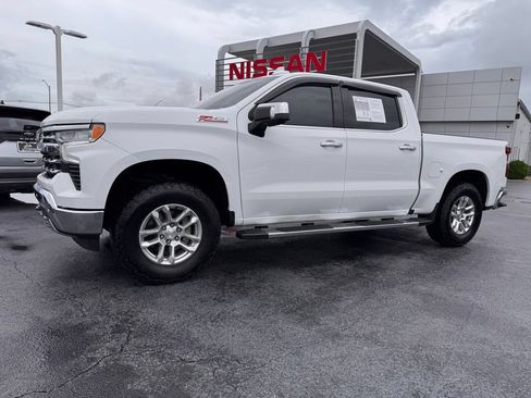 Used 2023 Chevrolet Silverado 1500 LTZ w/ LTZ Convenience Package II AWD/4WD image 2