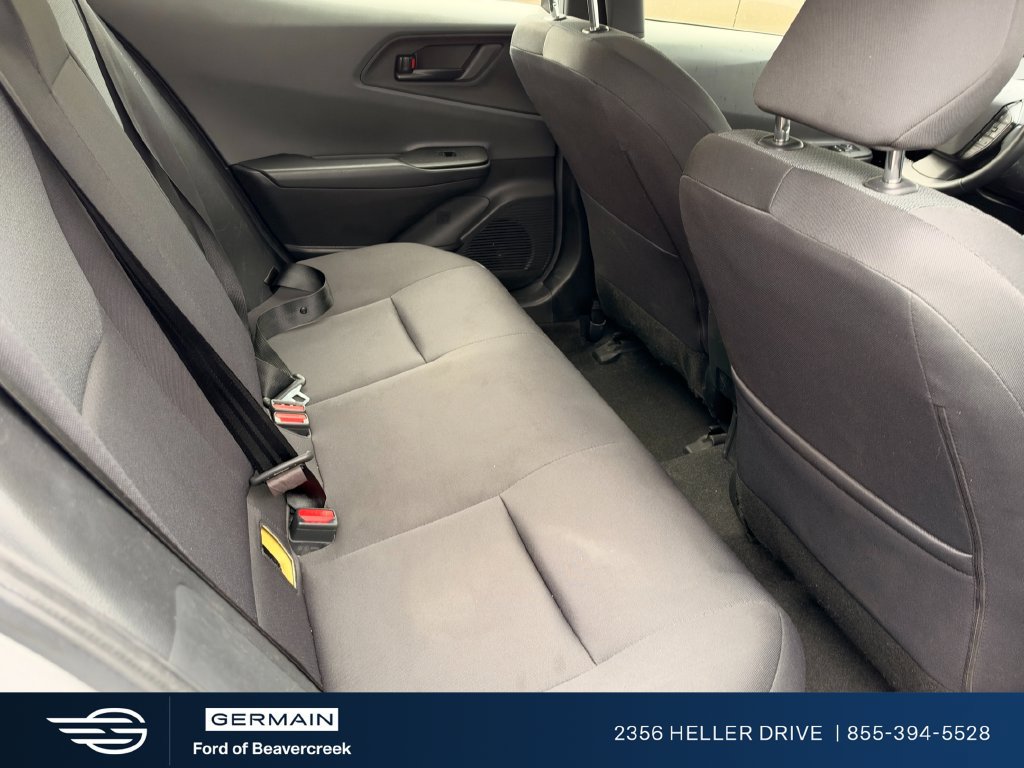 Used 2024 Toyota Prius LE FWD image 6