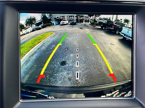 Used 2018 Jeep Grand Cherokee Laredo image 15