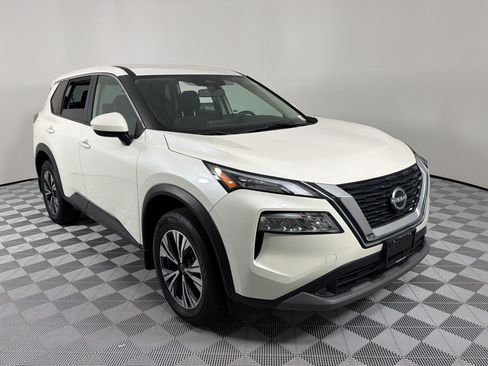 Used 2023 Nissan Rogue SV FWD image 7