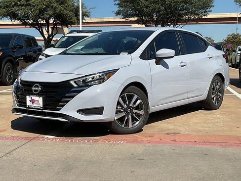 New 2025 Nissan Versa SV w/ Trunk Package image 2
