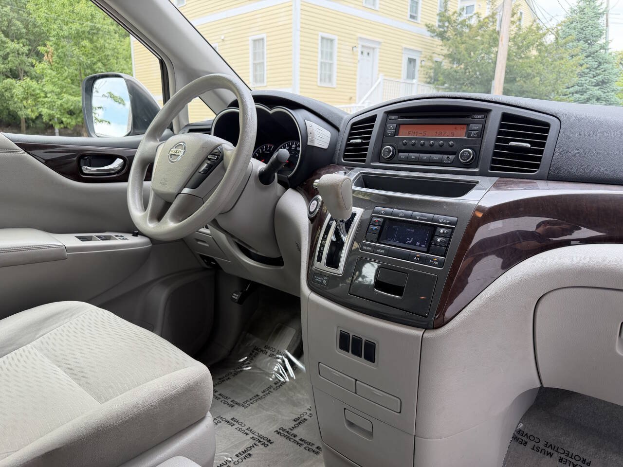 Used 2014 Nissan Quest S FWD image 16