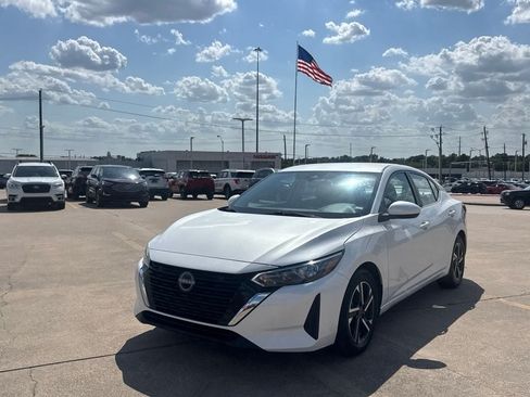 Certified 2024 Nissan Sentra SV FWD image 7