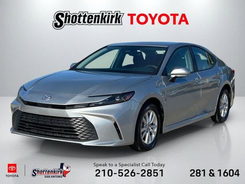 Certified 2025 Toyota Camry LE FWD image 1