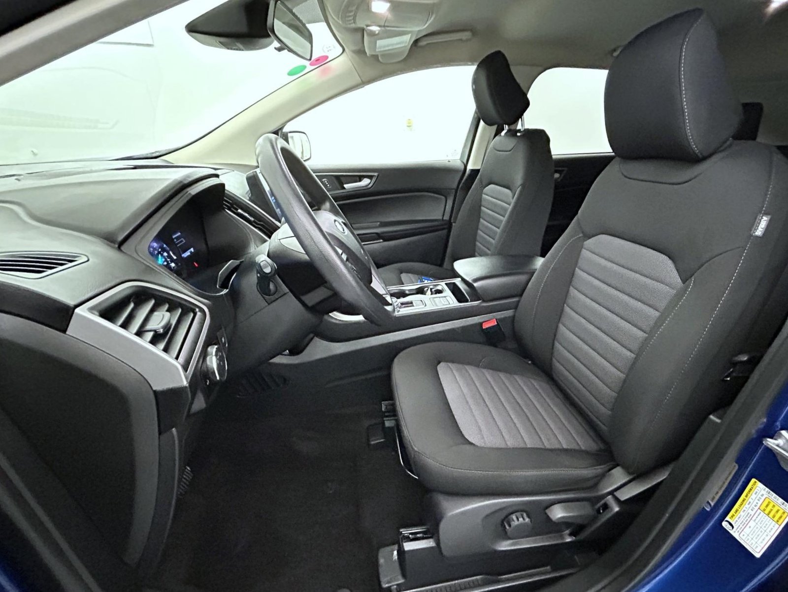 Used 2024 Ford Edge SE w/ Black Appearance Package AWD/4WD image 10