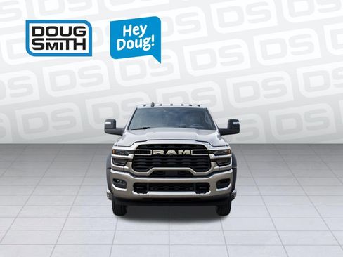 New 2026 RAM 5500 Tradesman AWD/4WD image 7