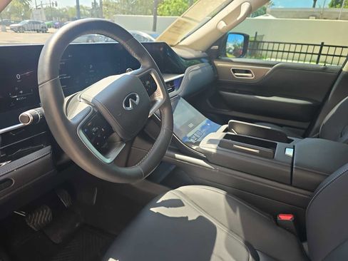 Used 2025 INFINITI QX80 Pure w/ Exterior Package RWD image 5