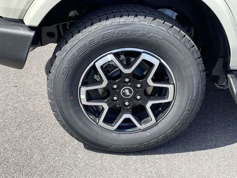 New 2025 Ford Bronco Outer Banks image 3
