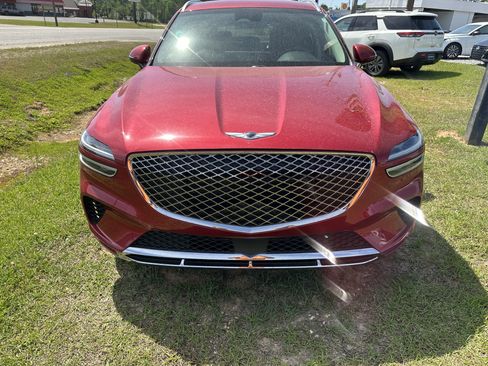 Used 2025 Genesis GV70 2.5T AWD/4WD image 3