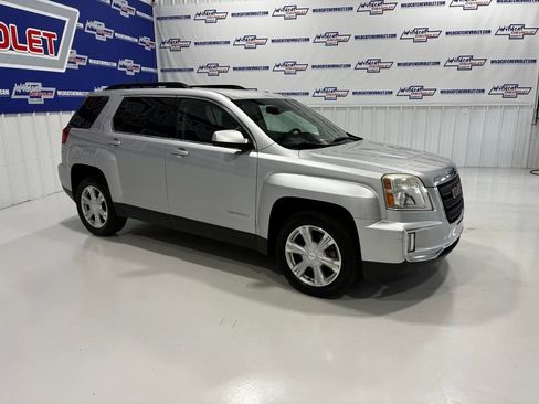 Used 2017 GMC Terrain SLE FWD image 6