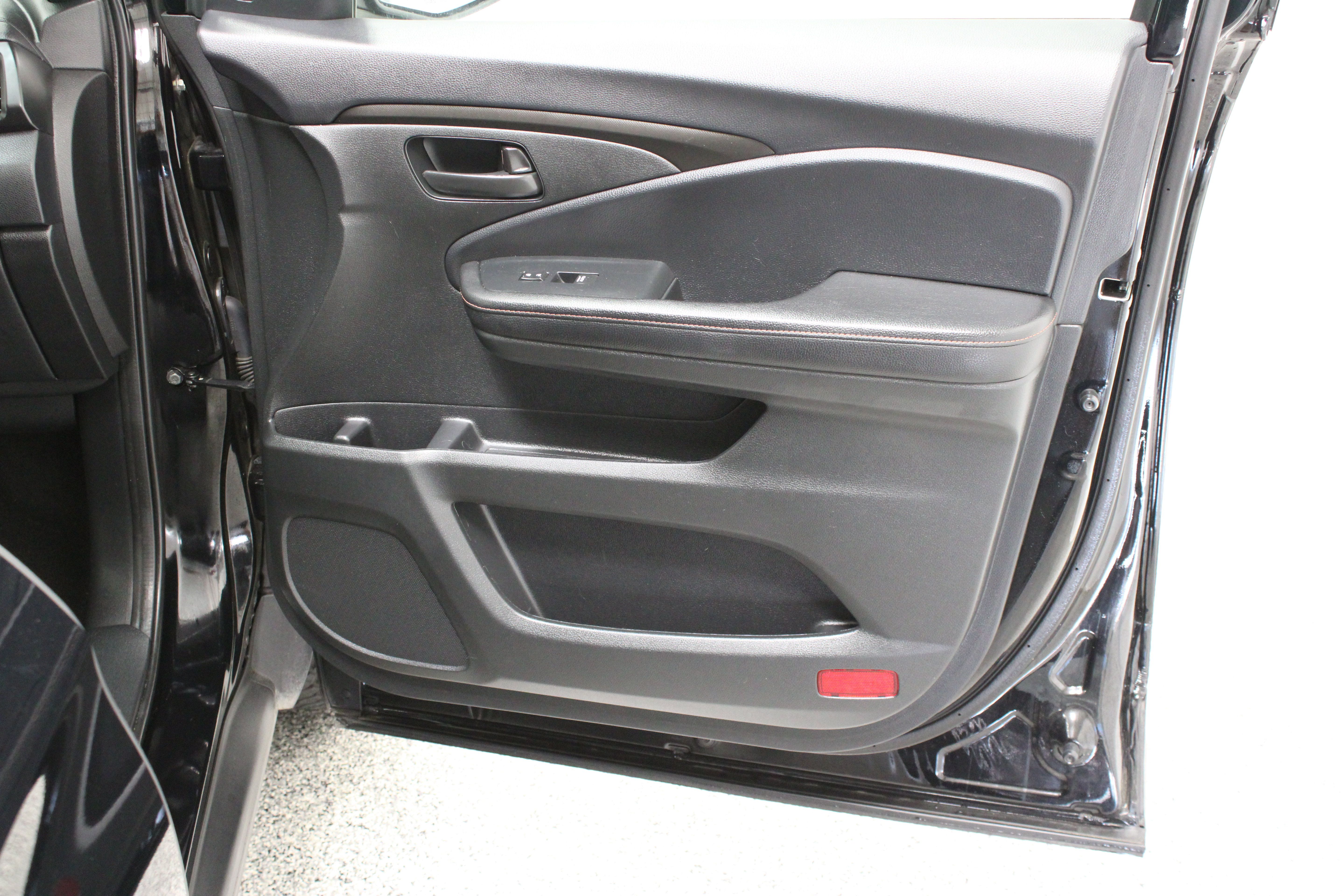 Used 2024 Honda Passport TrailSport image 36