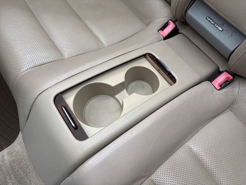 Used 2011 Mercedes-Benz E 350 E 350 image 20