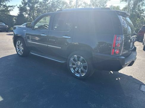 Used 2011 GMC Yukon Denali AWD/4WD image 7