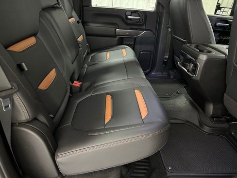 Used 2022 GMC Sierra 2500 AT4 image 53