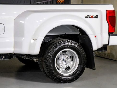 Used 2021 Ford F350 Lariat w/ Lariat Value Package image 13