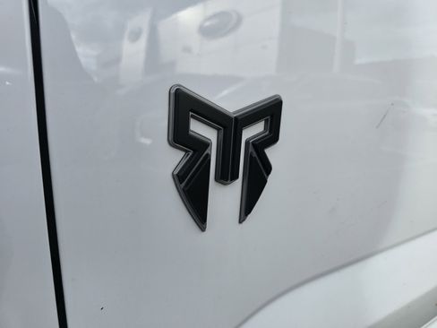 Used 2022 Ford F150 XLT w/ Equipment Group 302A High image 11