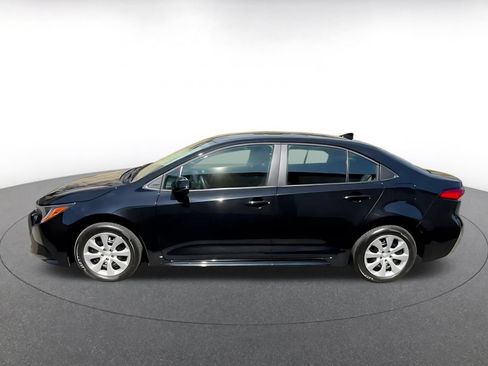 Used 2025 Toyota Corolla LE FWD image 9